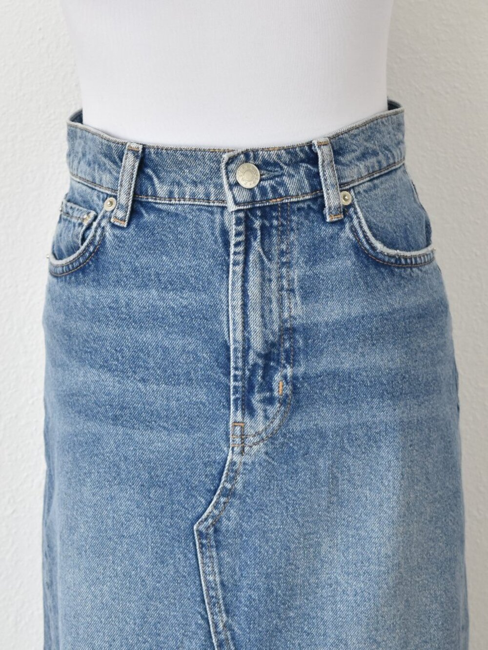 Rails Highland Denim Midi Skirt - 24 - Picture 2 of 10
